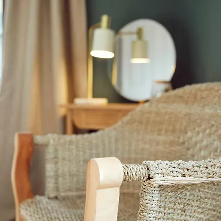 Falcon's End, Luxury House 펜션