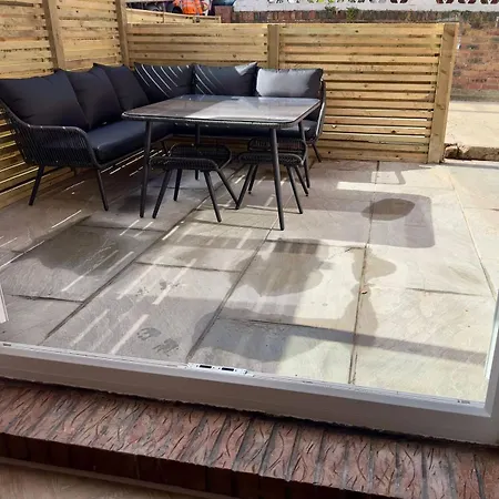 Semesterbostad Falcon's End, Luxury House