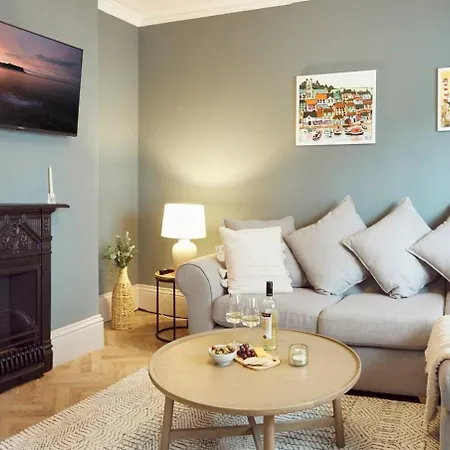 Holiday home Falcon's End, Luxury House *