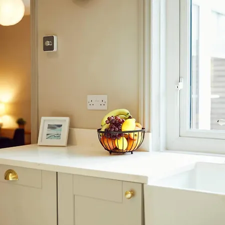 Falcon's End, Luxury House 惠特比