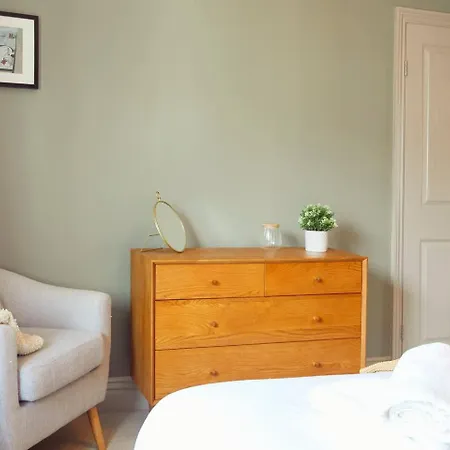 Falcon's End, Luxury House Holiday home