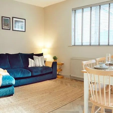Holiday home Falcon's End, Luxury House