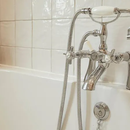 Falcon's End, Luxury House Σπίτι διακοπών *