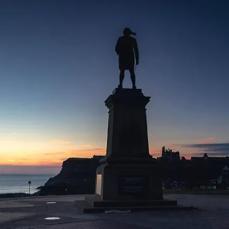 Falcon's End, Luxury House * Whitby