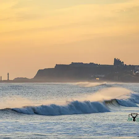 Semesterbostad Falcon's End, Luxury House *