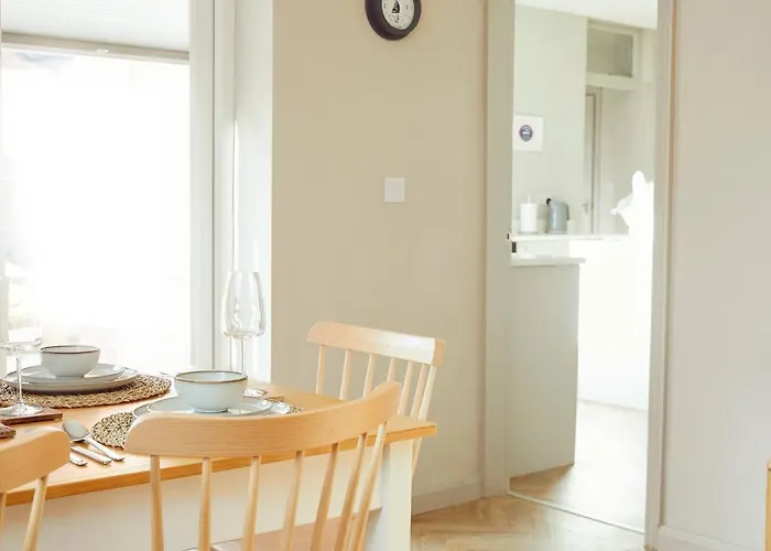 Falcon's End, Luxury House بيت للعطل ويتبي