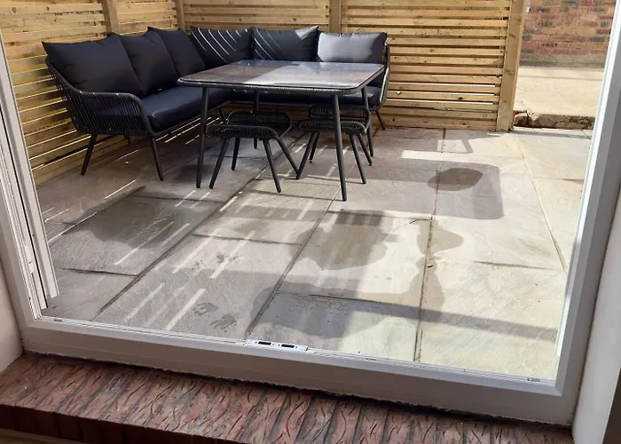 بيت للعطل Falcon's End, Luxury House