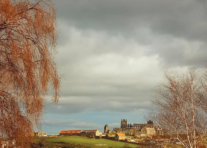 Falcon's End, Luxury House *