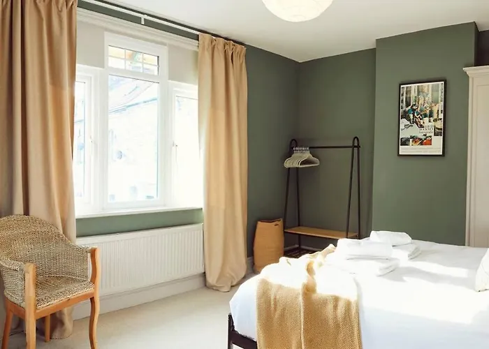 Falcon's End, Luxury House Feriehus