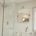 Falcon's End, Luxury House *