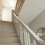 Falcon's End, Luxury House *